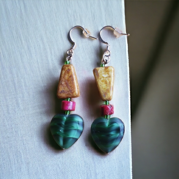 Green & Tan Beaded Heart Handcrafted Earrings - Picture 4 of 6